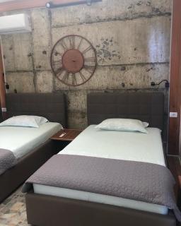 Green Coast Boho Apartment - 5