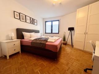 PrimeTimeSuites Nähe Messe & HBF - - 8
