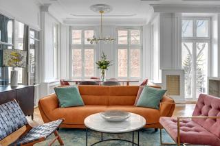 Blue Mandarin Old Town - 9