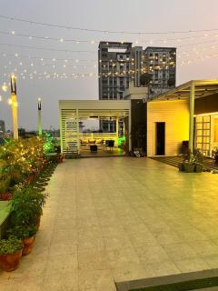 Lavish apartment stay in south kolkata ,sky by d2 - Calcuta - 0