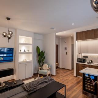 Aristo129 - Stylish Urban Retreat Balcony by Metro - 9