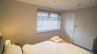 Newly Refurbished 3 Bed House With Parking - Birmingham - 3
