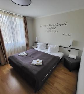 Land-Gut-Hotel- Weisser Schwan - Zossen - 0