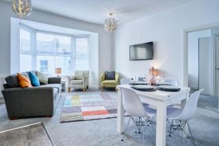 Bay View - 2 Bedroom Apartment - Tenby - Tenby - 0