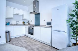 Bay View - 2 Bedroom Apartment - Tenby - Tenby - 9