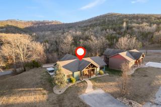 Cozy Lodge-Private Hot Tub-Walk to Lake Taneycomo-Free Attraction Tickets - Branson - 6