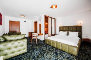 Alexander Resort - 2