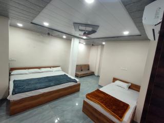 Hotel Shree Anantam - 6