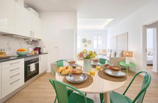 Ocean Deluxe Apt w AC, by TimeCooler - Costa da Caparica - 9