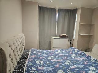 Private Room Direct Travel Heathrow & Central Ldn - London - 5