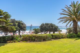 Camps bay beach apartment with Jaccozi - 0