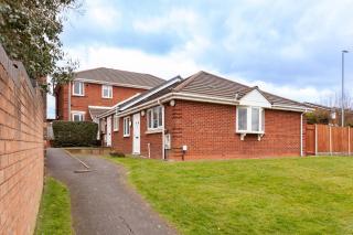Pinfold Court Apartments - Knowsley - 0