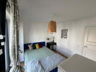 Guest room with private bathroom - 2