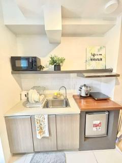 Luxurious condo with City View in Horizons 101 - 7