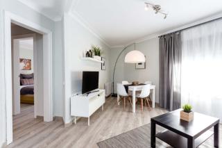 Beautiful and Comfortable Apartment for 6 People, Next to Fira de Barcelona - Hospitalet de Llobregat - 1