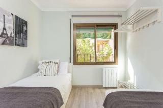 Beautiful and Comfortable Apartment for 6 People, Next to Fira de Barcelona - Hospitalet de Llobregat - 7