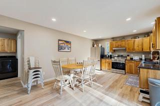 Lupine Chalet - 4