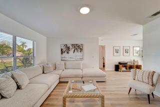 The Posh Flamingo - Sarasota - 5