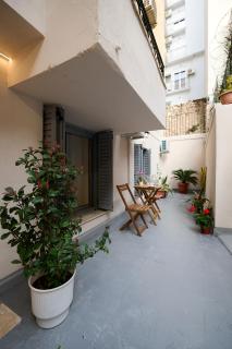 Panos City Apartment - Near Acropolis Museum, Private parking for 2 motorcycles - Atene - 4