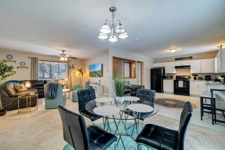 3BR Home W and Deck, karaoke, community Pools - 7