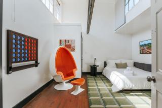 North Central Loft - Staunton - 9