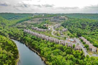 The Cove 20-5 By SDC, Big Deck, Pool, Hot Tub, Lake View - Branson - 3