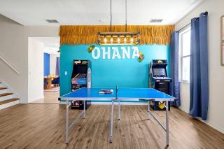Lilo & Stitch Themed Villa 10 Min to Disney! Heated Pool & Game Room - 1