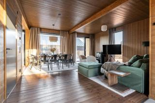 10 min to ski slopes- newly built mountain villa with sauna - 2