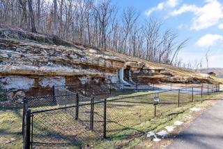 Retreat w Arcade-Pvt Hot Tub-Free Daily Tickets-Community Indoor Pool-Near Thunder Ridge - 6
