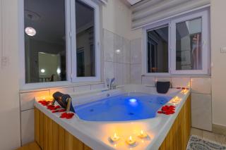 Doğa İçinde Havuzlu Lüks Villa Beyaz - Kaş - 5