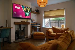 3bed House , Contractors Welcome , Ample Parking - Grimsby - 4