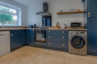 The Stowaway - Coastal Bungalow - Crabpot Cottages Hunstanton - New Hunstanton - 2