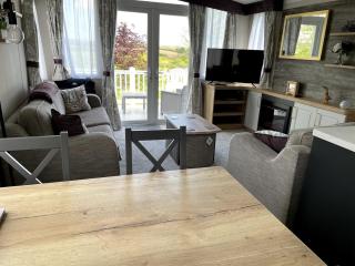 Luxury Caravan Cornwall sleeps 4 countryside view - St Austell - 5