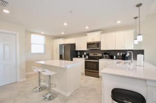High End Apartment In Storey Lake Resort With Great Amenities 10 Miles To Disney! - Kissimmee - 3
