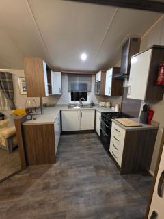 Tw Luxury Caravan - 2