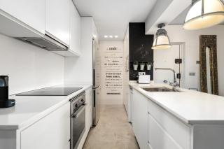 Bright Apartment Ferry Terminal & Las Ramblas - Barcelone - 2