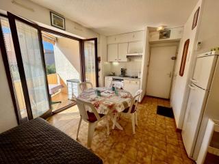 Appartement T2 climatisé à Cavalaire, parking privé, proche centre et plages, balcon au calme - FR-1-226B-110 - Cavalaire-sur-Mer - 8