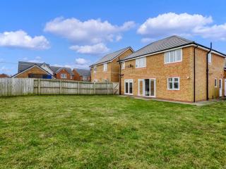 Pass the Keys Luxury 4 Bedrooms Detached Holiday Home - Villa - Middleton - 6