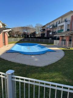 Le cosy Parking gratuit piscine terrain de tennis - Castelginest - 8