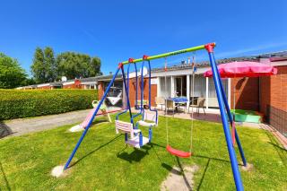 Strandnahes Ferienhaus Mit Kinderspielplatz - Esens - 6