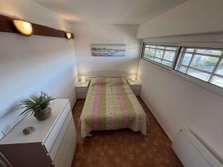 Appart 2 pièces Cabine PORT LA NOUVELLE PN590-022 - Port-la-Nouvelle - 1