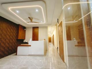 Hotel Babylon Elegance near krishna janam bhoomi - Mathura - 7