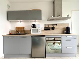 Central, Balcony, Private parking - Villefranche-sur-Saône - 2
