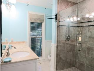 Hidden Gem with New Patio and Private Dock - Destin - 4