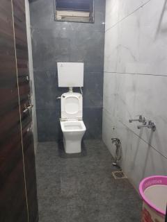 Om Sai Hotel and Guesthouse - Shirdi - 8