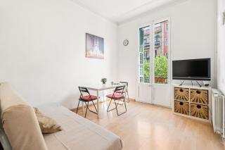 5BR for 7 Elevator Walk to Sant Antoni - 0