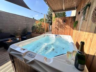 L échappée Rémoise, jacuzzi proche caves champagne - 0