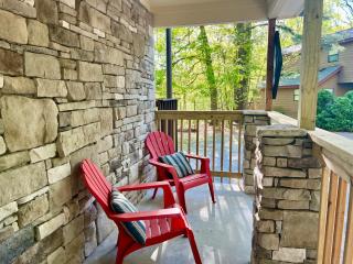5BR in Gatlinburg with hot tub and pool table! 1 free ticket to Dollywood! - Gatlinburg - 5