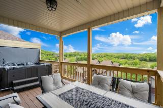 Pvt Hot Tub, Stonebridge Golf Course On Site, Ozark Views, Near Silver Dollar City w Free Tickets! - Branson West - 5