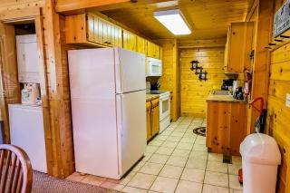 Across the Creek by Beyond Expectations w Hot Tub - 2